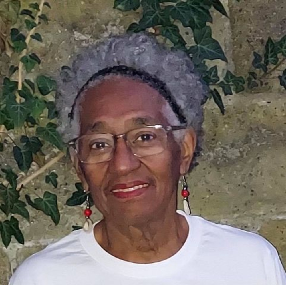 Meet your Posher, Neelia